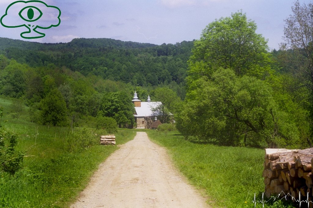 Samochodowy szlak Bieszczady wg Barnaby. Pk 19 Łopienka z zewnątrz